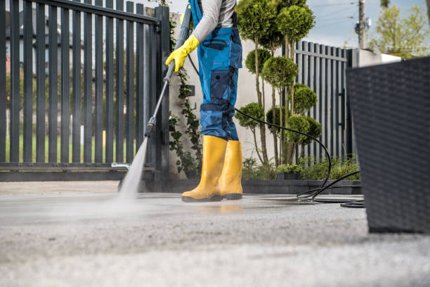 Best Rust Removal  in Moraga, CA